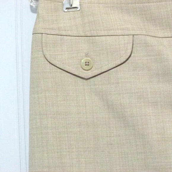 Banana Republic Wool/Silk Blend Mini Skirt, Size 6 - Picture 3 of 7